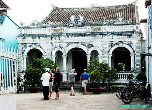 Nhà cổ Huỳnh Cẩm Thuận